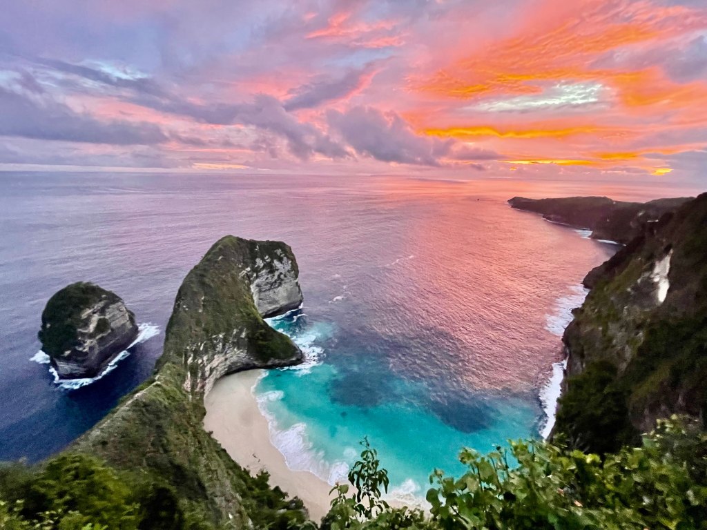 kelingking beach sunset