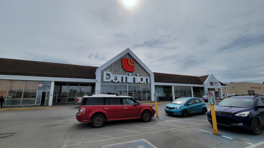 Dominion grocery store in Stephenville